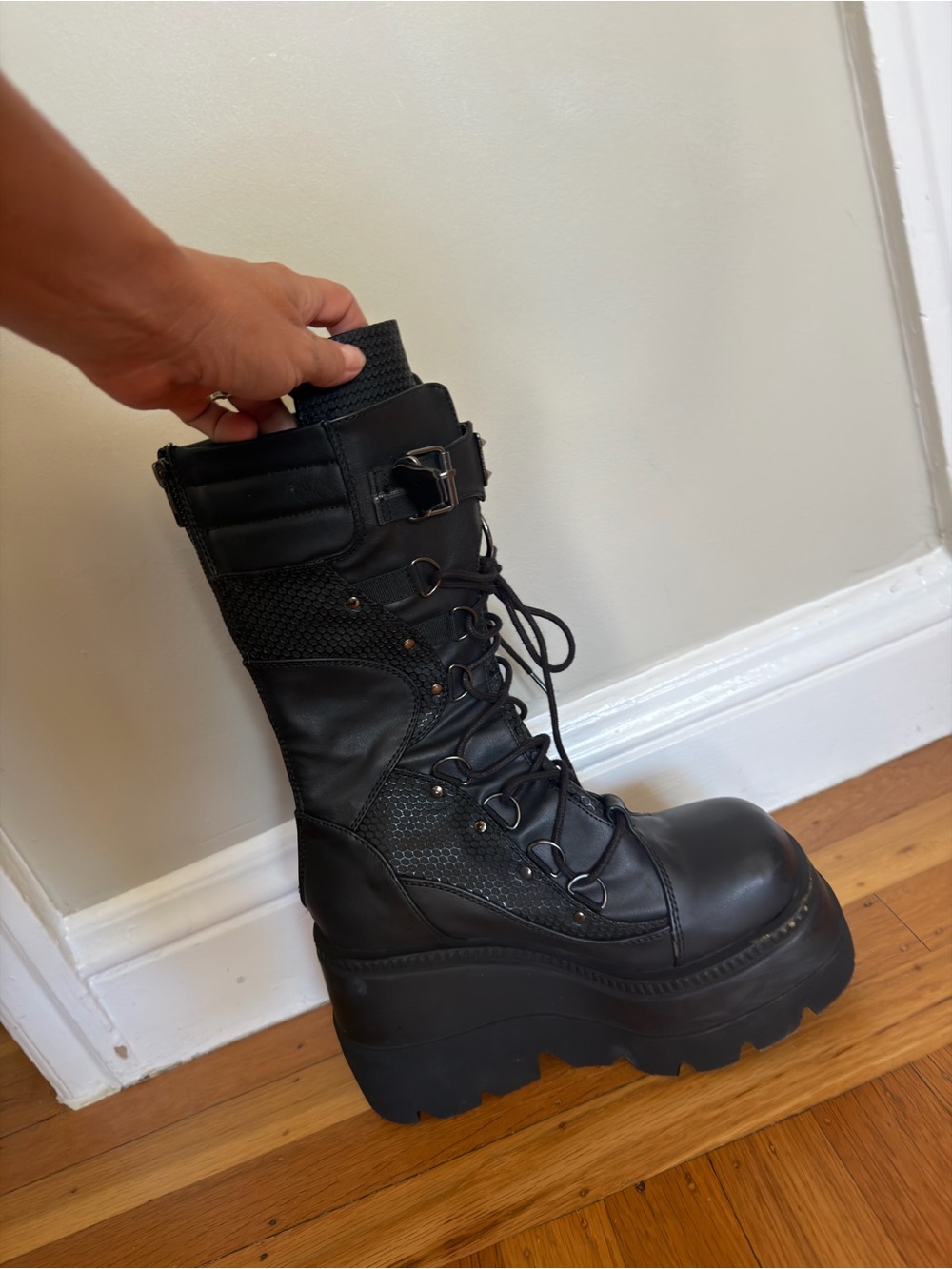 Demonia High Rise Shaker Boots - Rave Combat - Picture 2 of 7